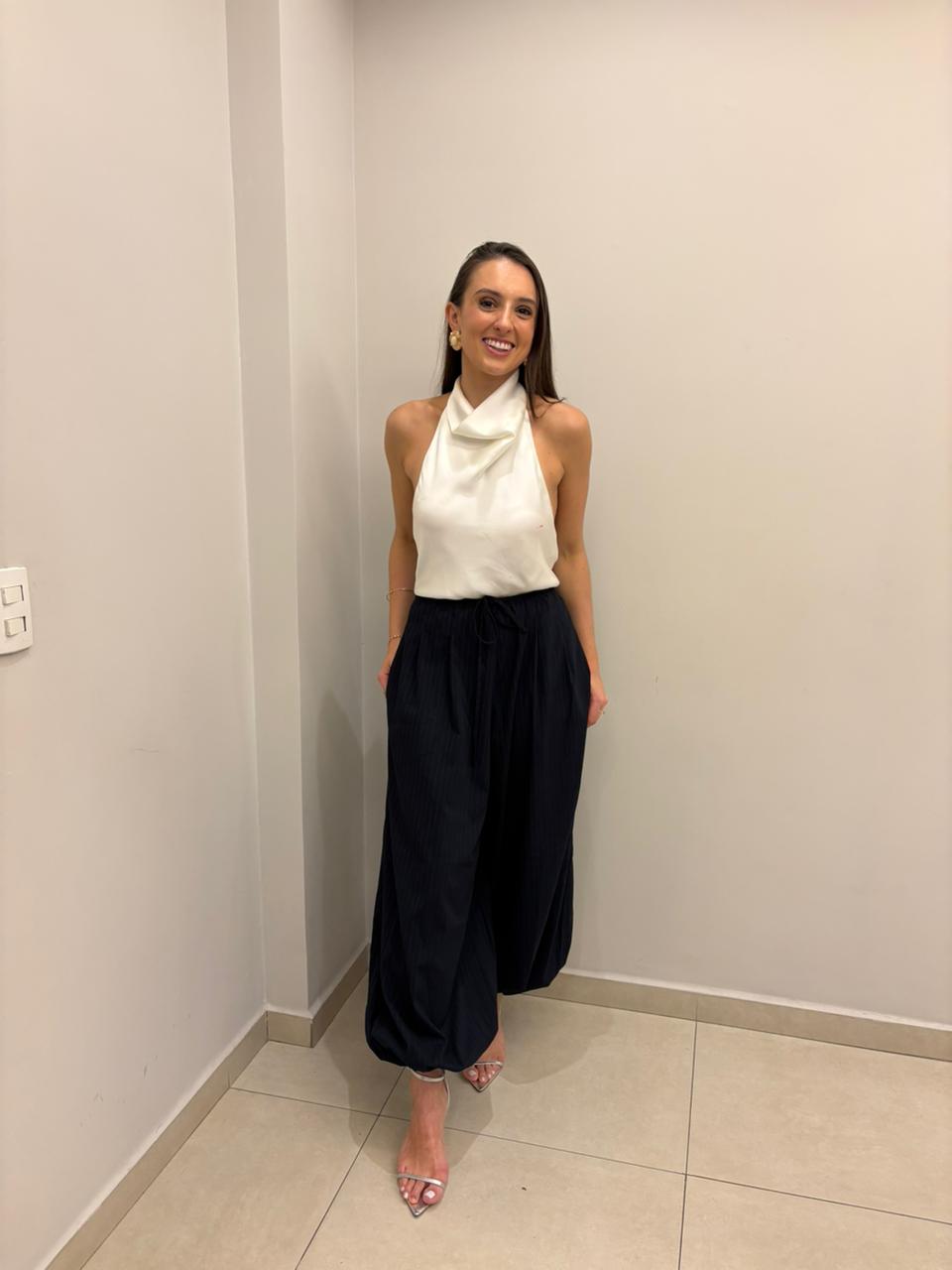 Dra. Nome da Médica, Ortopedista